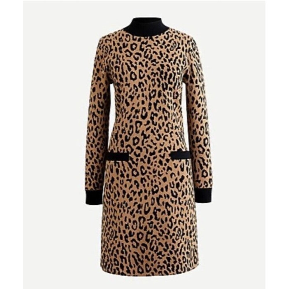 J. Crew Leopard Print Sweater Dress Size Small pockets soft